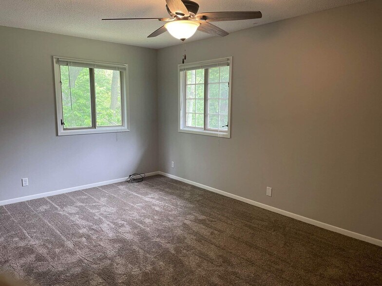 Master bedroom - 1322 Randall Pl