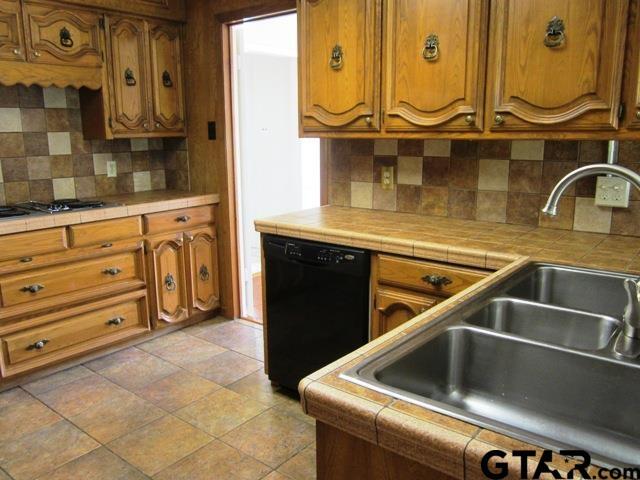 Building Photo - 401 Woodland Hills Dr