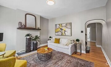 Building Photo - BEAUTIFULLY REMODELED 2 BR / 1 Bath home i...