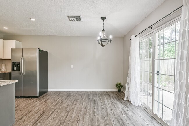 Building Photo - 5703 Alpine Heights Dr