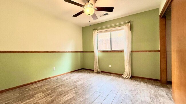 Building Photo - 5948 W Crowley Ave
