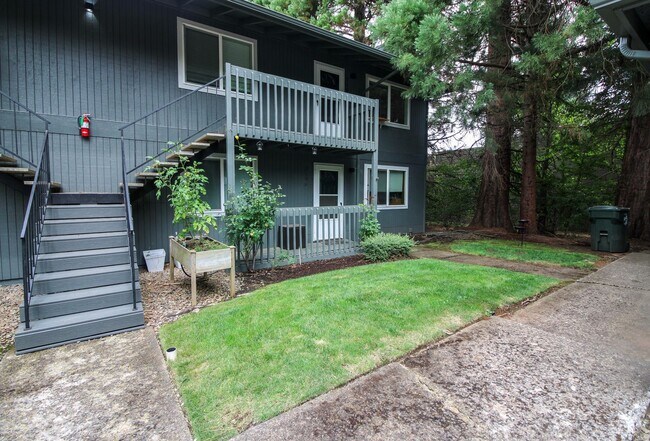 Building Photo - 2197-2203 Nomad Ct SE