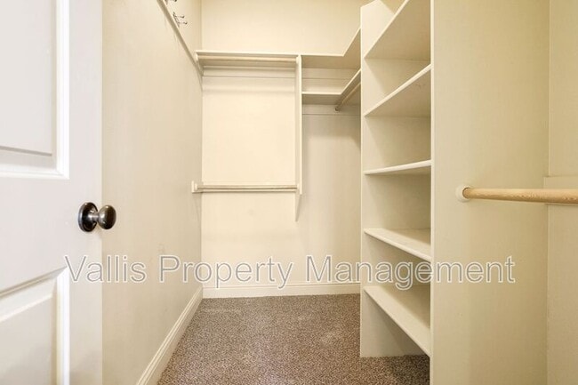 Building Photo - 973 Burley Hill Dr NW