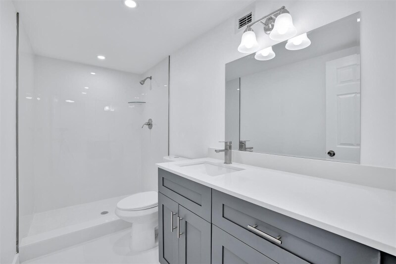 Building Photo - 3800 S Ocean Dr