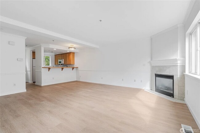 Building Photo - 17921 80th Ave NE