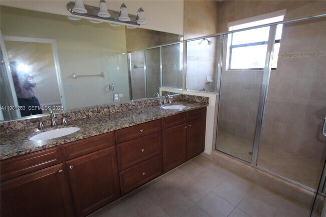 Building Photo - 8899 NW 98th Ave