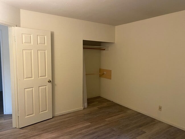 Building Photo - CHARMING COTTAGE IN DOWNTOWN PLEASANTON!