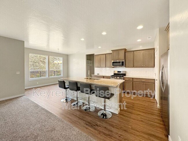 Building Photo - 2466 E Stella Dr