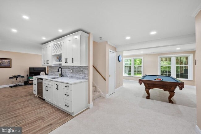 Building Photo - 7362 Clifton Rd