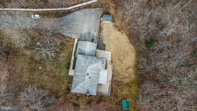 Building Photo - 8009 Poplar Hill Dr
