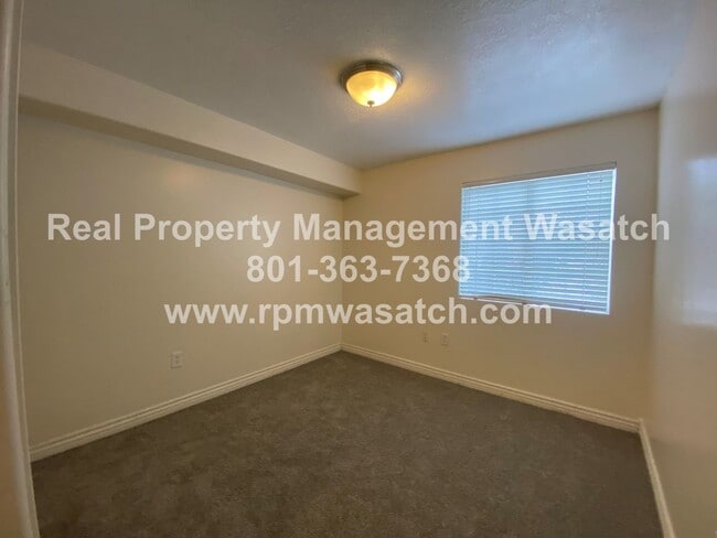 Building Photo - Check Out This Amazing 3 Bedroom 2 Bathroom Condo In Riverton