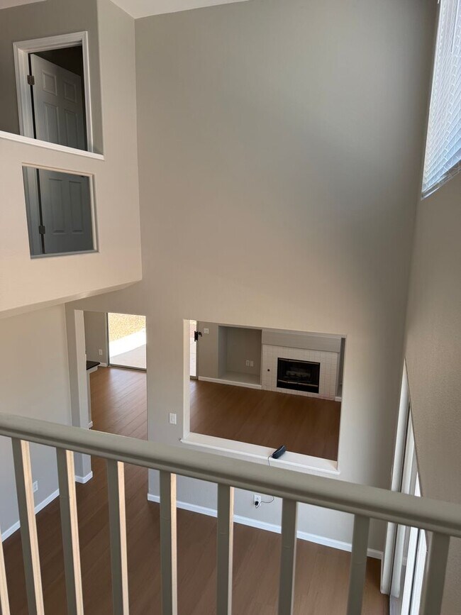 Building Photo - North Summerlin