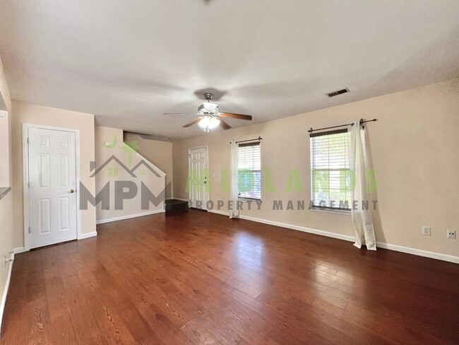 Building Photo - 168 Springway Dr