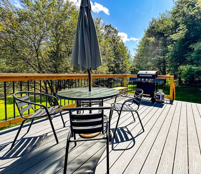 Building Photo - 614 Sanford Hollow Rd