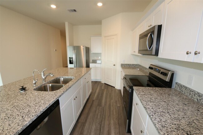 Building Photo - 3977 Fringe Tree Ln