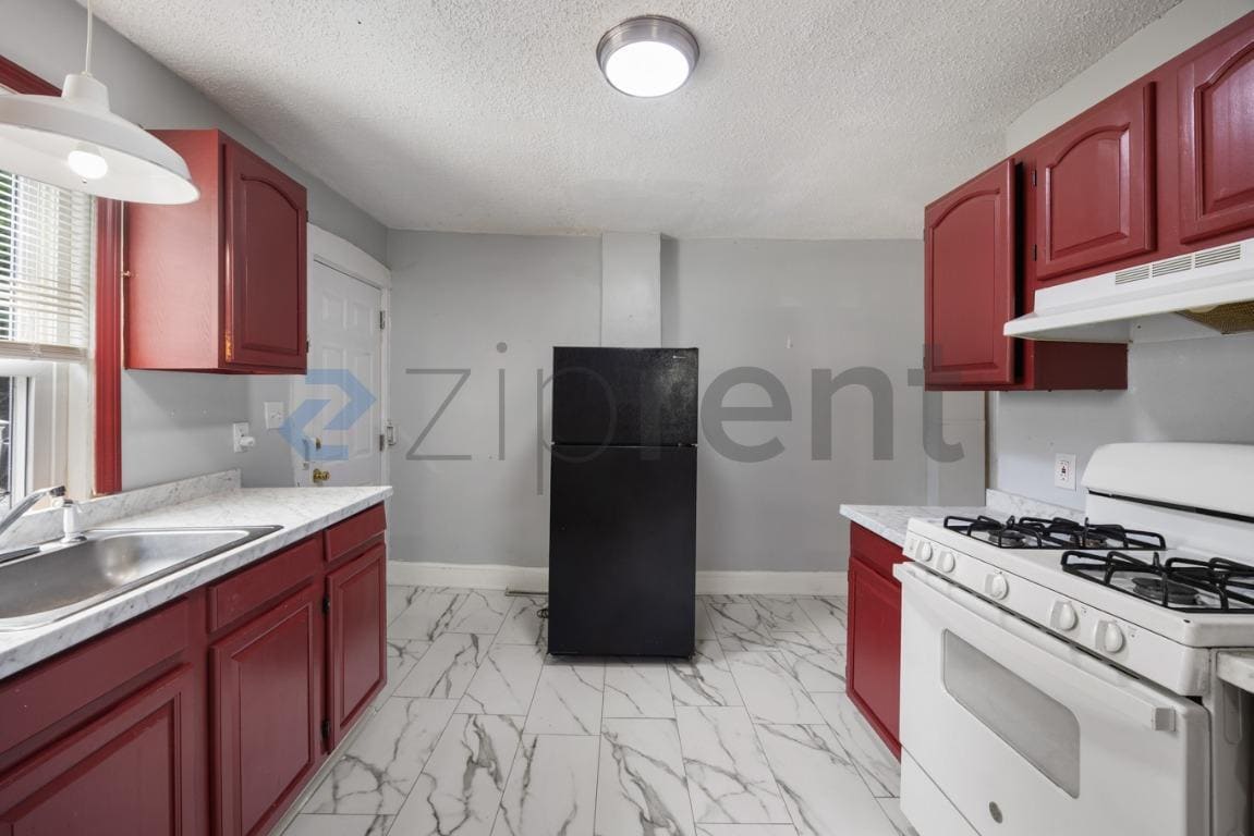 Building Photo - Unit 49