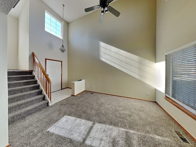 Building Photo - 5319 Rockhampton Cir