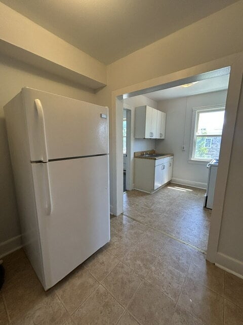 Building Photo - 1 Bedroom 1 Bathroom Apartment in Downtown Front Royal.