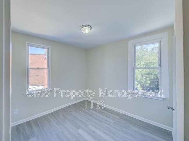 Building Photo - 12 Adella Ave