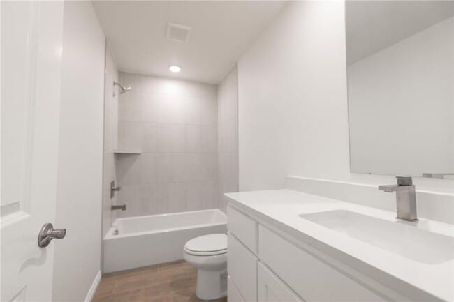 Building Photo - Brand New Taber Home + Norman + 3 Bedrooms...