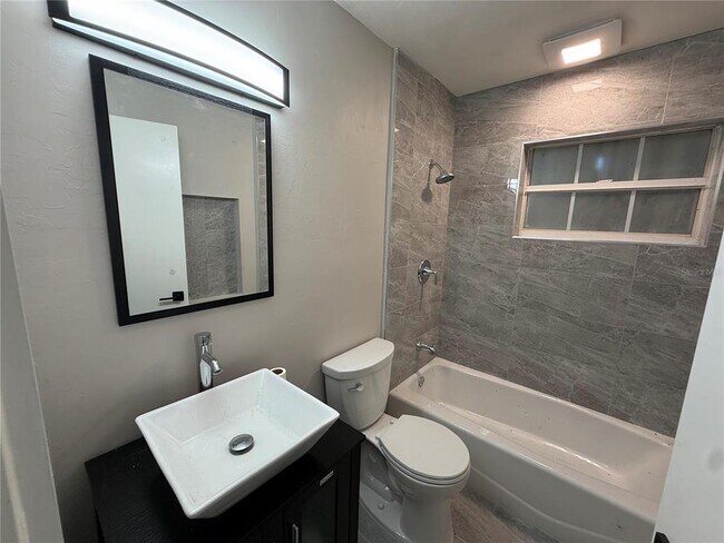 Building Photo - 51 Lagoon Dr