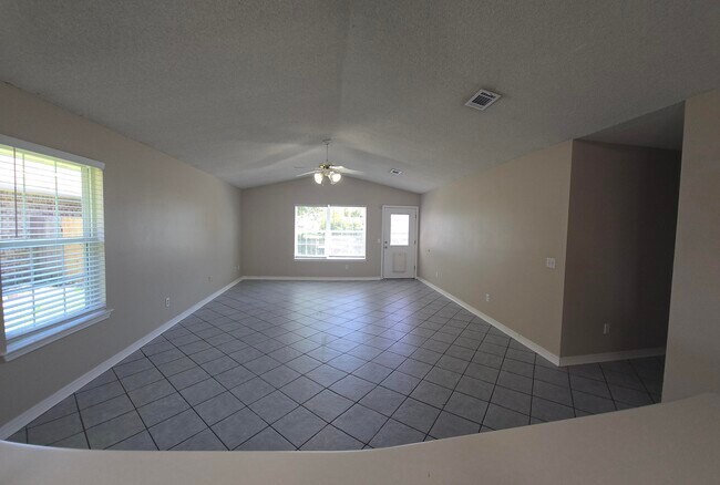Building Photo - 418 Pristine Water Ln