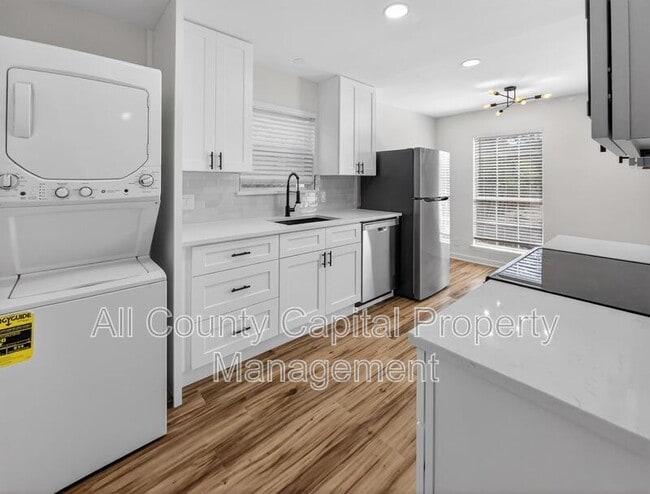 Building Photo - 3432 Willowrun Dr