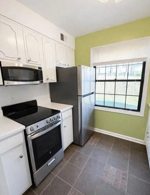 Building Photo - "Charming 2-Bed Townhouse Prime Pittsburgh Locale!"