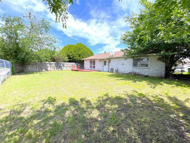 Building Photo - 5300 Slay Dr