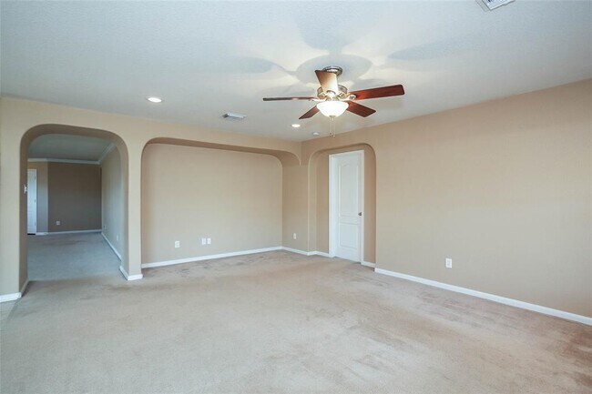 Building Photo - 4722 Silver Spruce Ln
