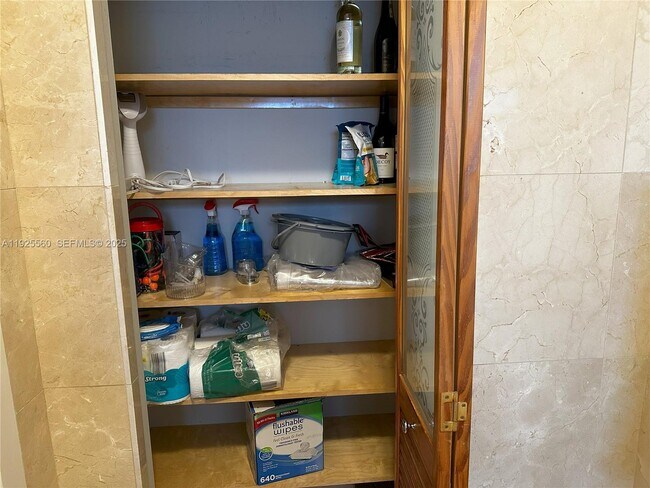 Building Photo - 55 Ocean Ln Dr