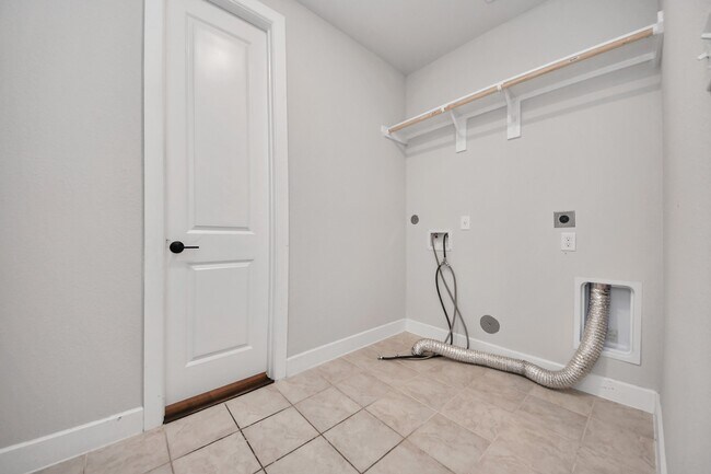 Building Photo - 743 Corbin Crst Trl