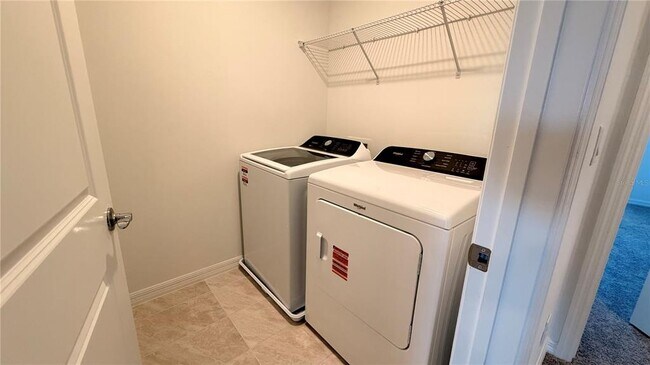 Building Photo - 11405 Nona Sound St