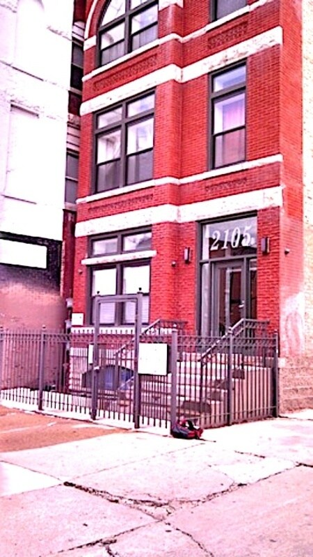 Building Photo - 2105 S Ashland Ave