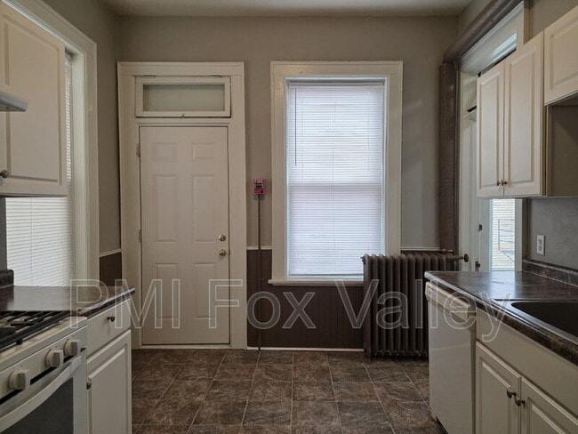 Building Photo - 140 High Ave