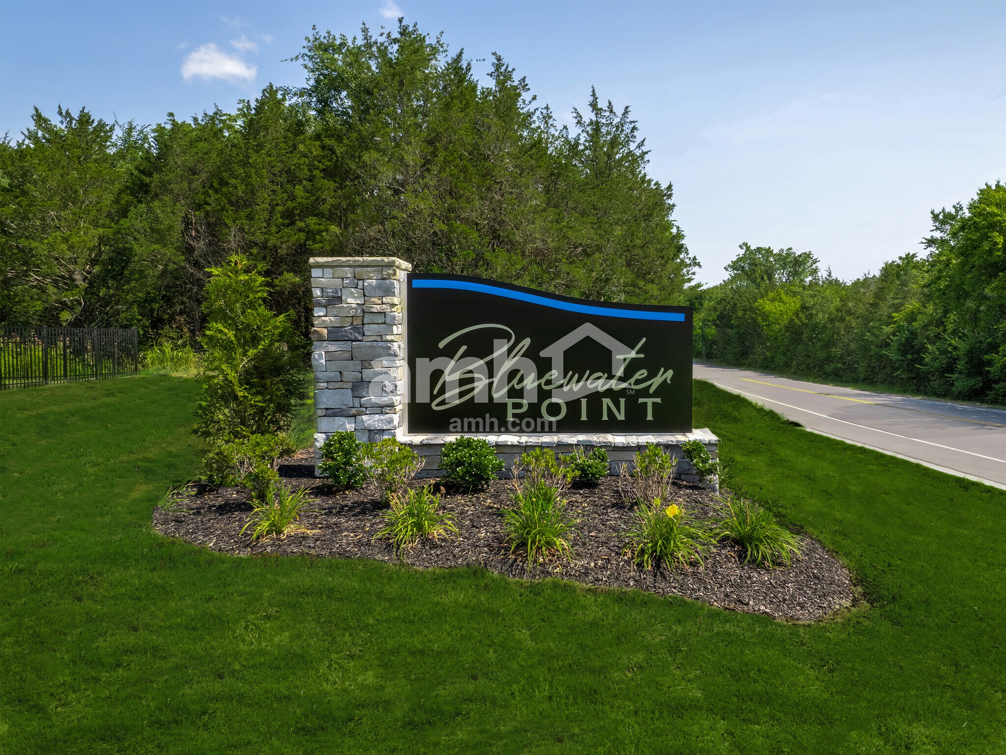 Building Photo - 424 Bluewater Dr