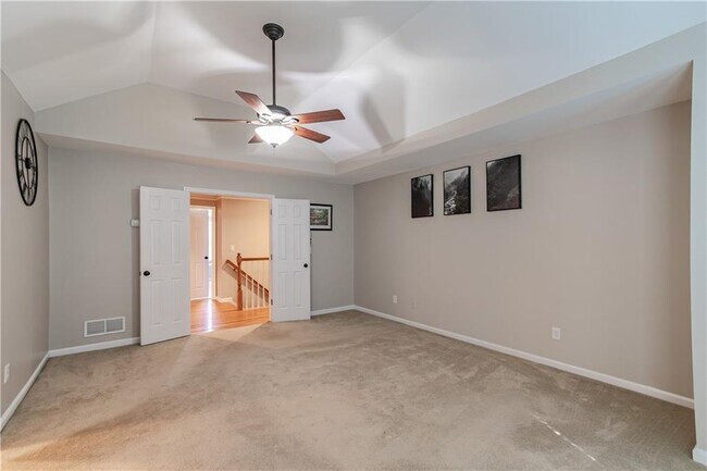 Building Photo - 651 Briarleigh Way