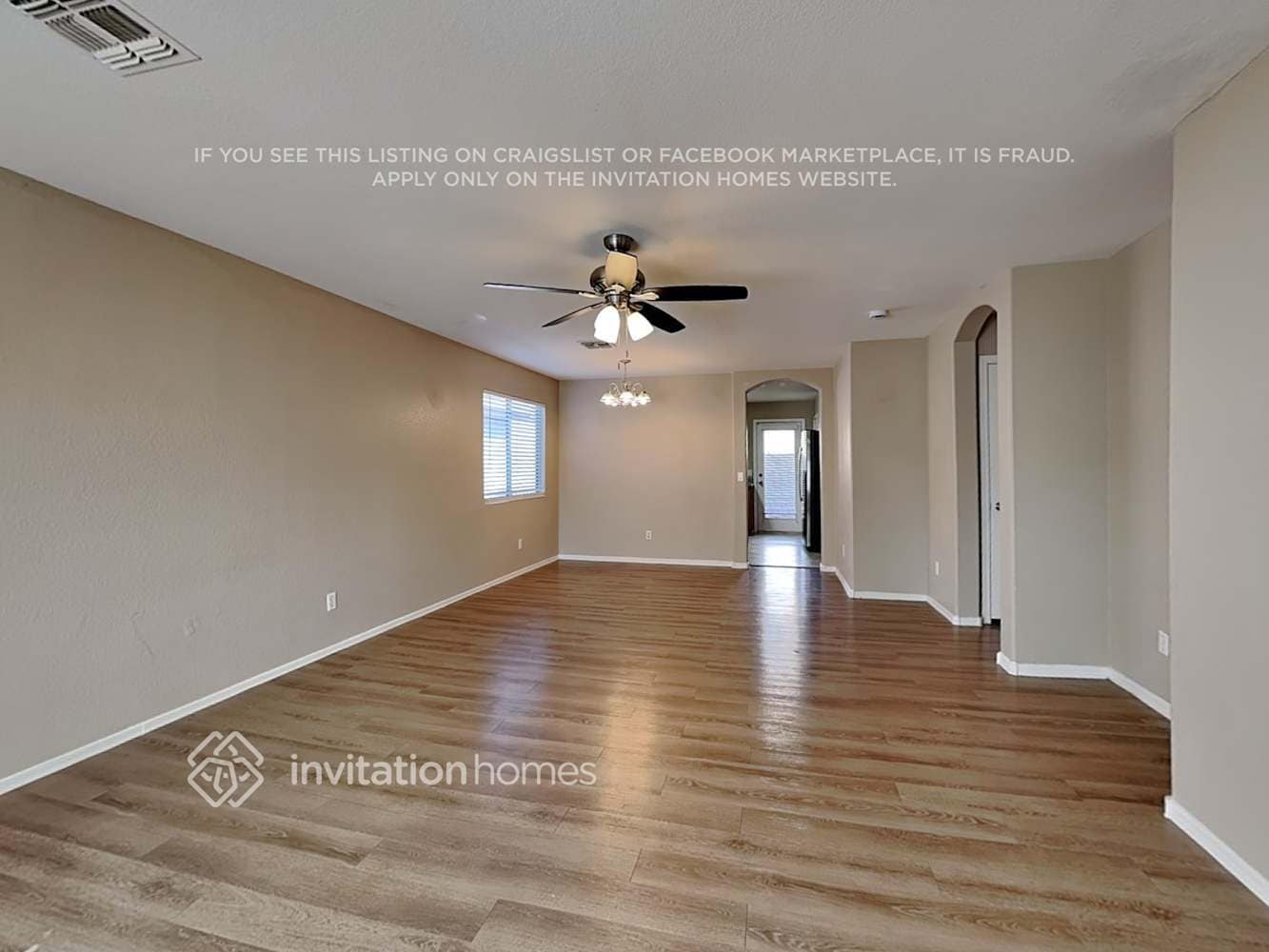 Building Photo - 834 E Impreria St