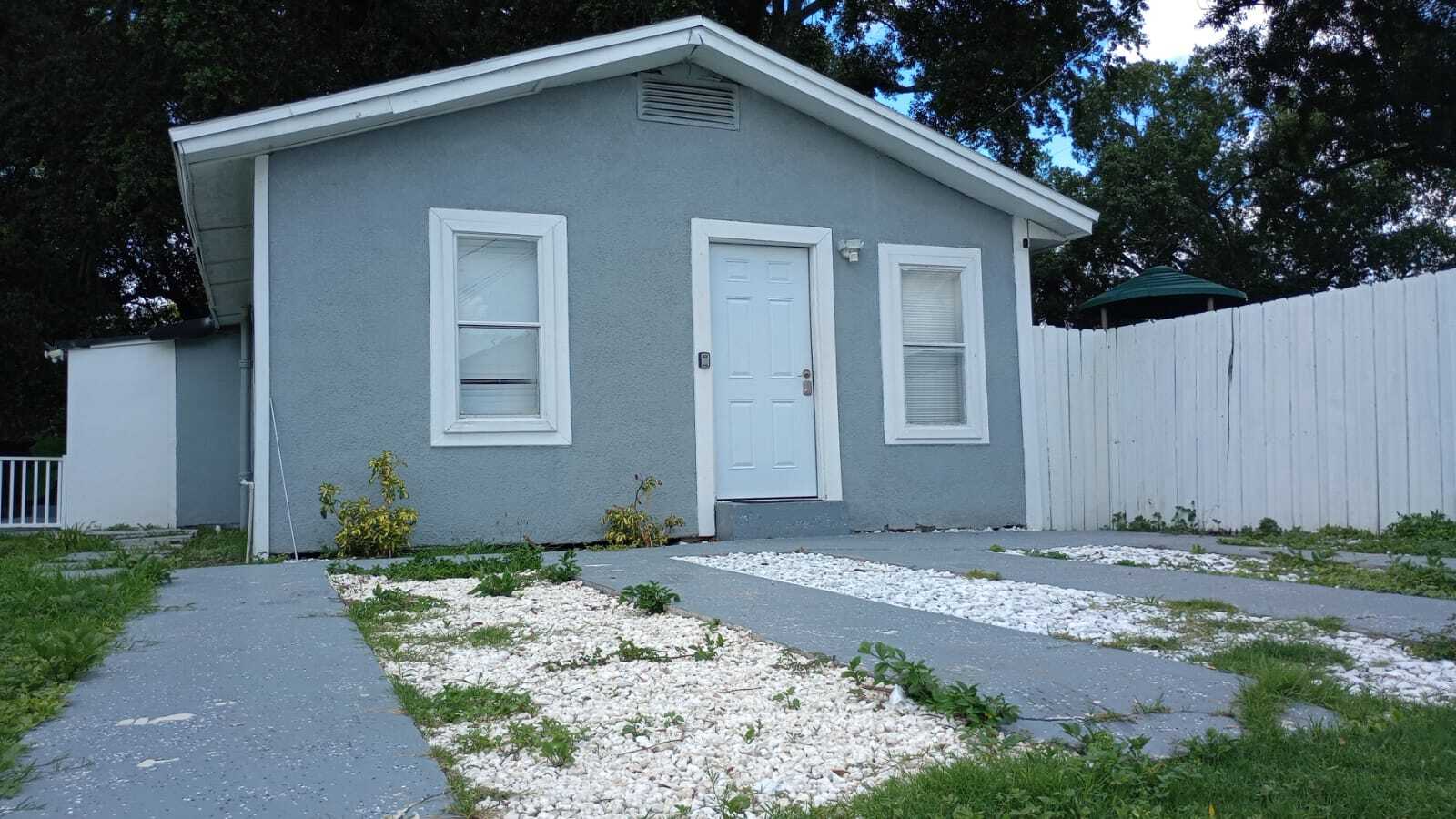 Building Photo - 8622 N 39th St