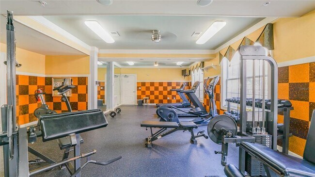 Building Photo - 4221 W Spruce St