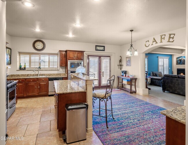 Building Photo - 6032 Valle Espanola Ln