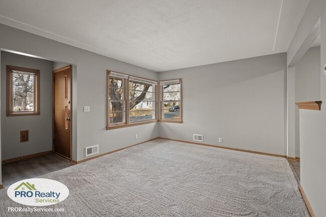 Building Photo - 4359 7th St NE