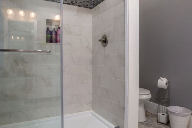 Building Photo - 1911 34th St