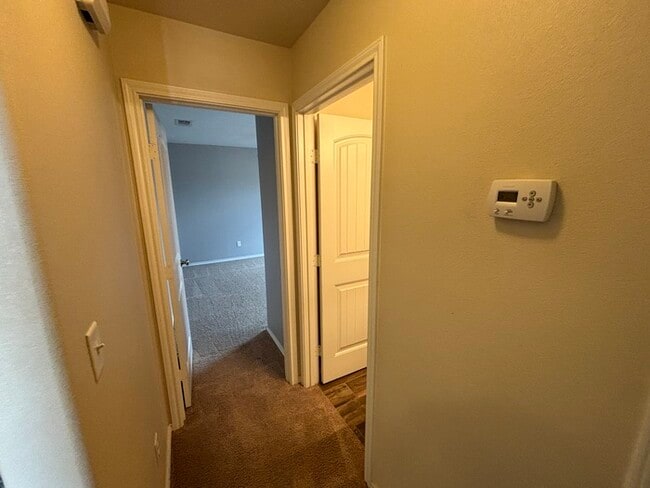 Building Photo - 3 bed 2 bath 2 car garage in Lone Star Trails!