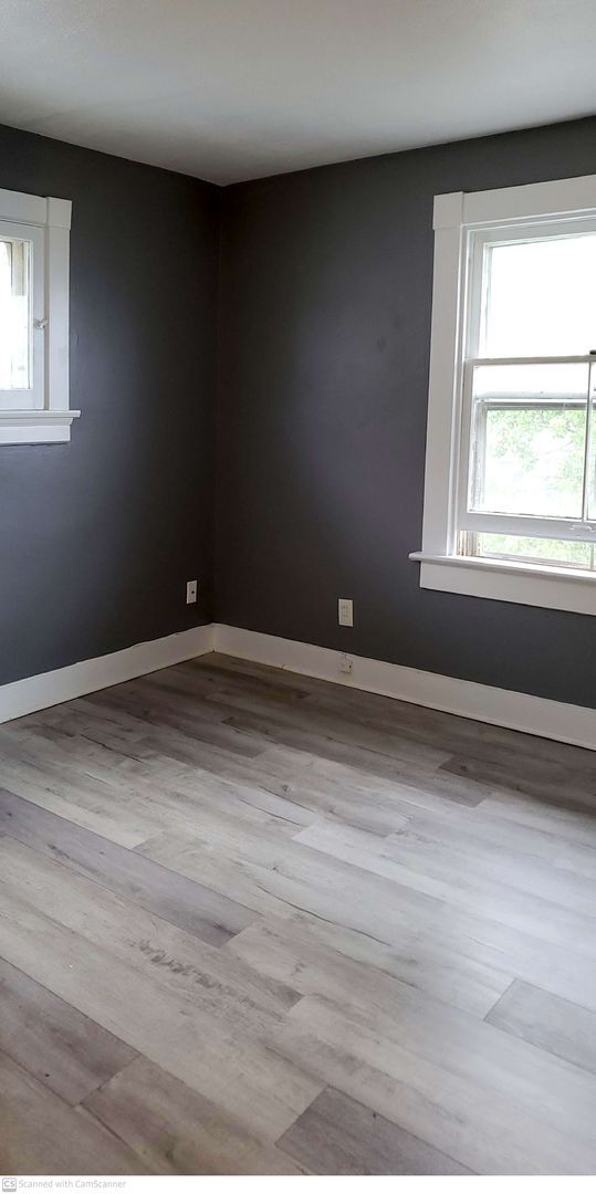 Building Photo - Beautiful 3 bed 1.5 bath and ready for you...