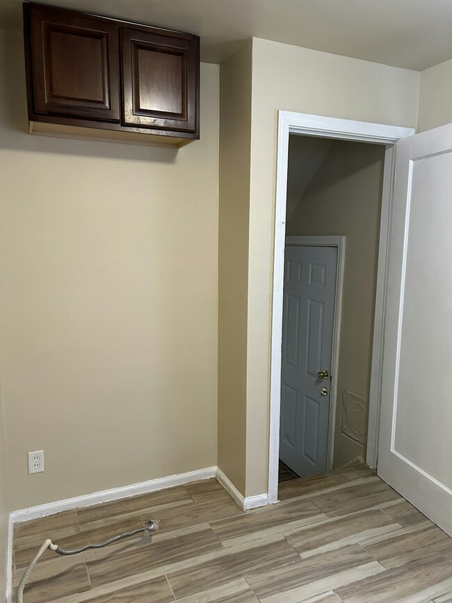 Building Photo - 18515 Greenfield Rd