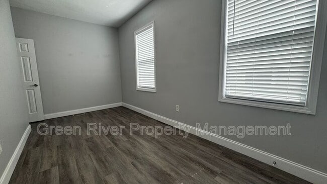 Building Photo - 2805 College St