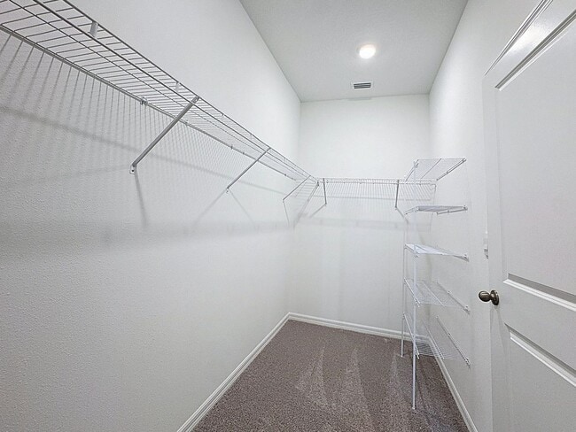 Building Photo - 10547 Bridgegate Hts Lp