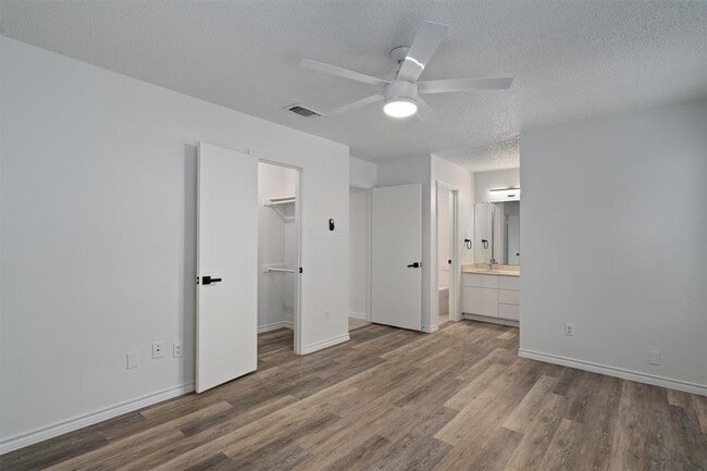 Building Photo - 2602 Alcott Ln