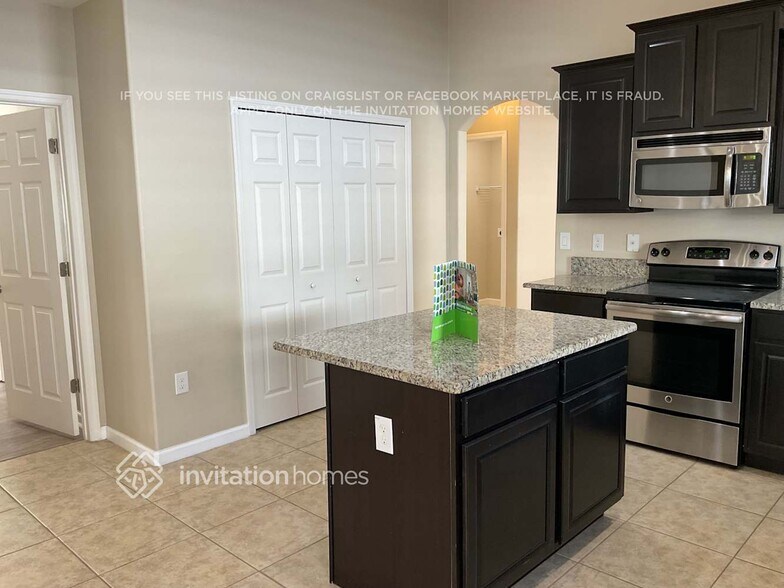 Building Photo - 3811 Joslin Way